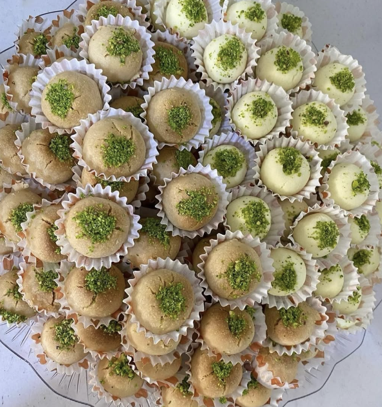 غريبة بالفستق - حلويات أسر منتجة الطائف